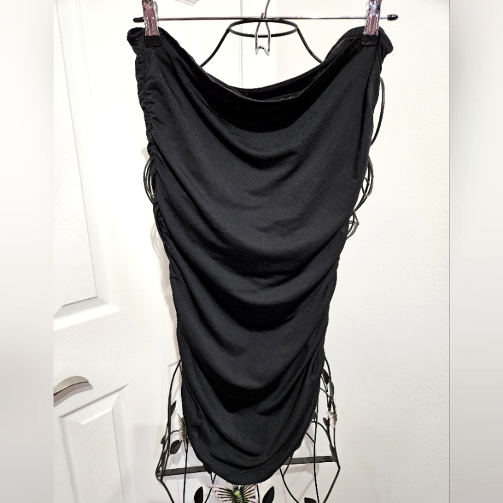 Rushed strapless‎ tube top